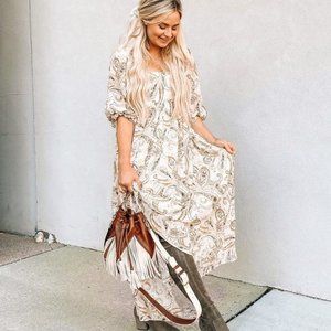 Au Mexique Paris Texas Leather Fringe Crossbody in Café au lait